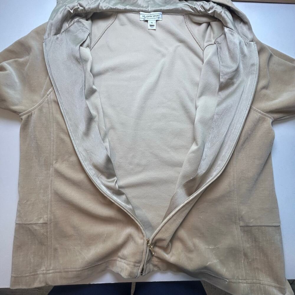 St. John Sport VTG beige gold velour full zip hooded lounger jacket size XL - Picture 8 of 14